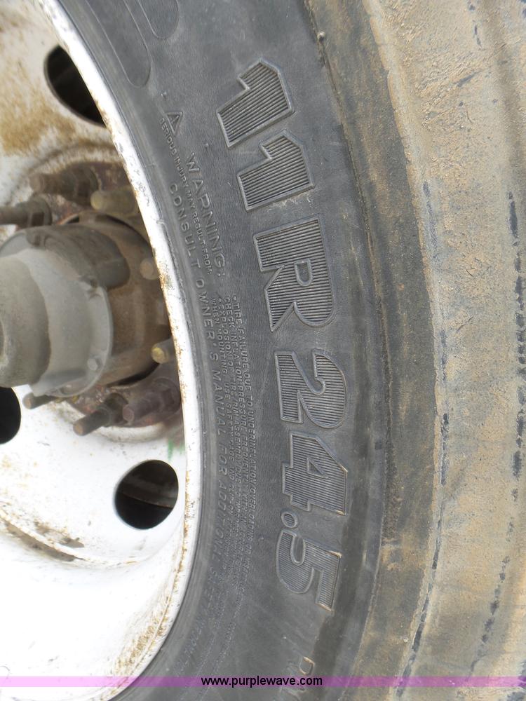 image for item L5462 2001 Travis S/102 walking floor trailer