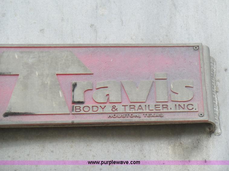 image for item L5462 2001 Travis S/102 walking floor trailer
