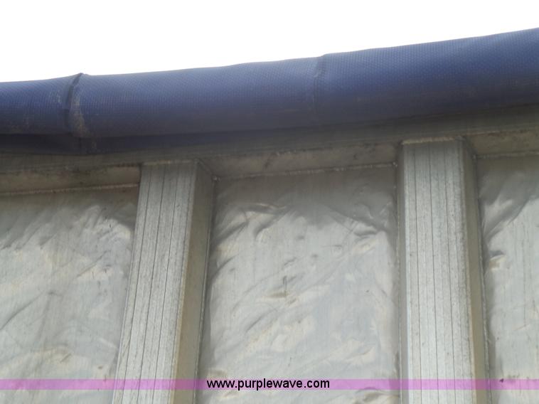 image for item L5462 2001 Travis S/102 walking floor trailer