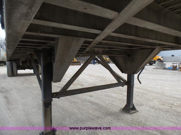 image for item L5462 2001 Travis S/102 walking floor trailer