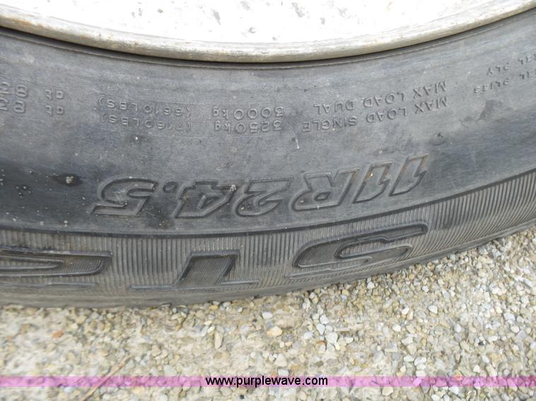 image for item L5463 2001 Travis S/102 walking floor trailer