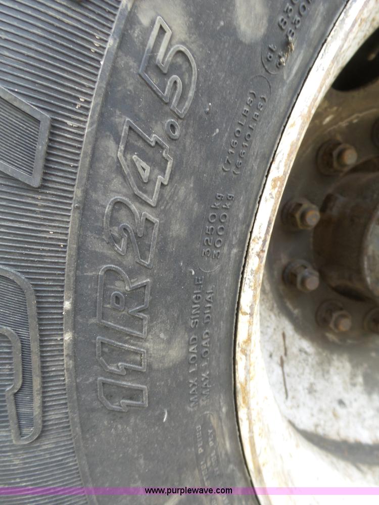 image for item L5463 2001 Travis S/102 walking floor trailer