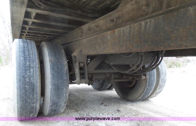 image for item L5463 2001 Travis S/102 walking floor trailer