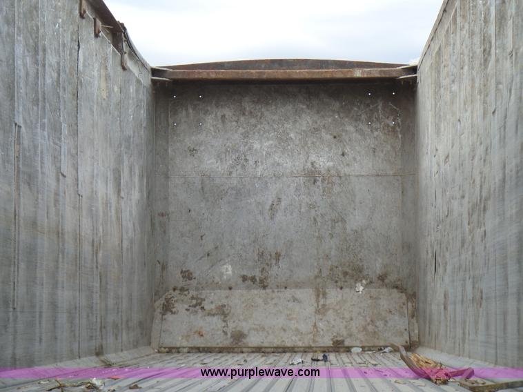 image for item L5463 2001 Travis S/102 walking floor trailer