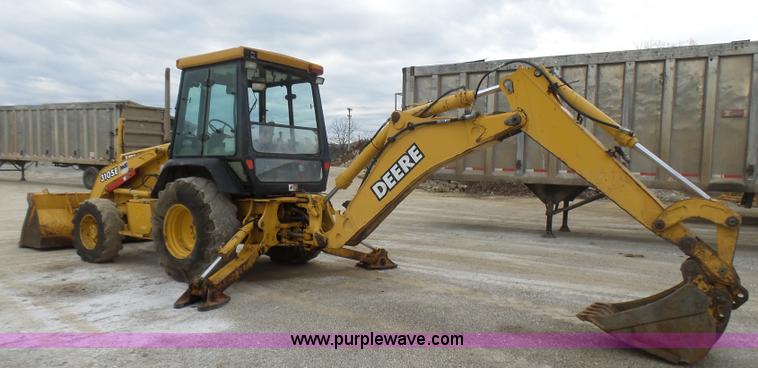 image for item L5465 1999 John Deere 310SE backhoe