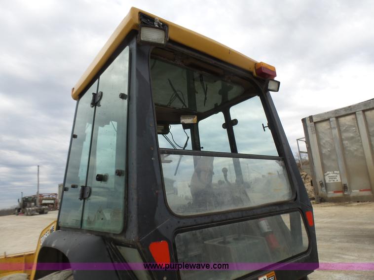 image for item L5465 1999 John Deere 310SE backhoe