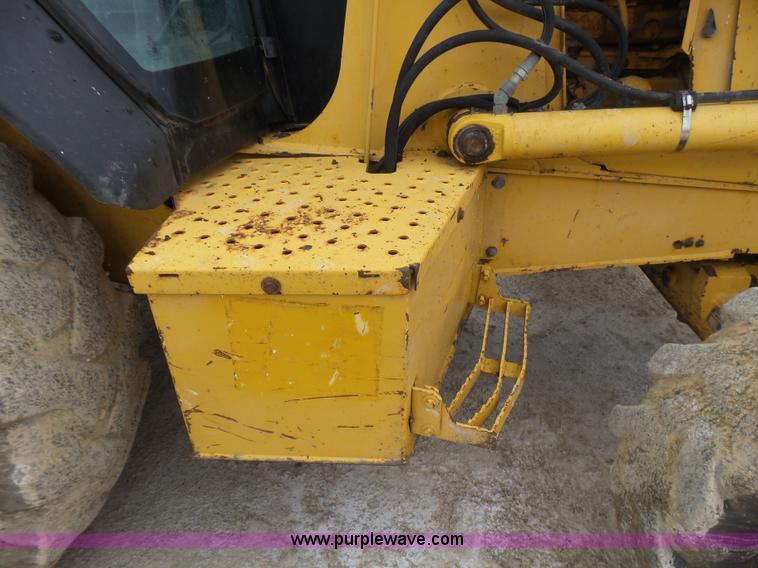 image for item L5465 1999 John Deere 310SE backhoe