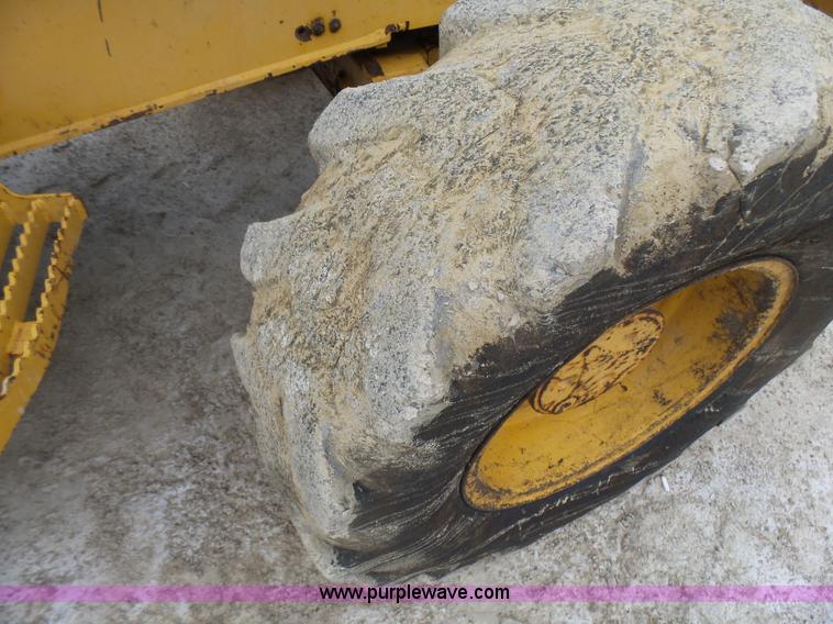 image for item L5465 1999 John Deere 310SE backhoe