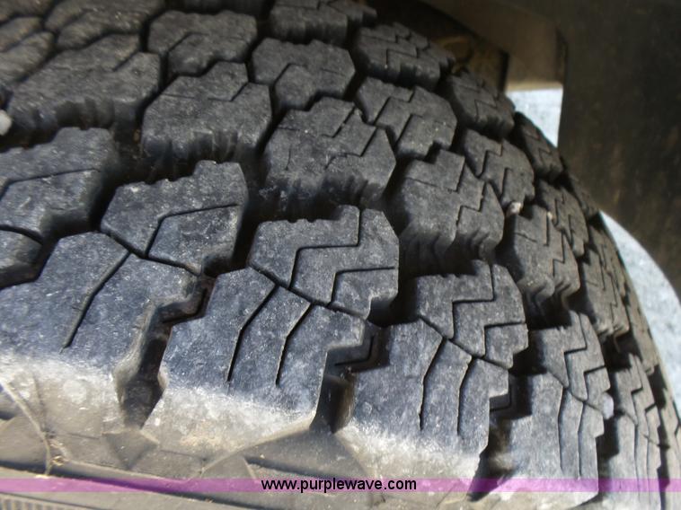 image for item L5470 2006 Dodge Dakota SLT Quad Cab pickup truck