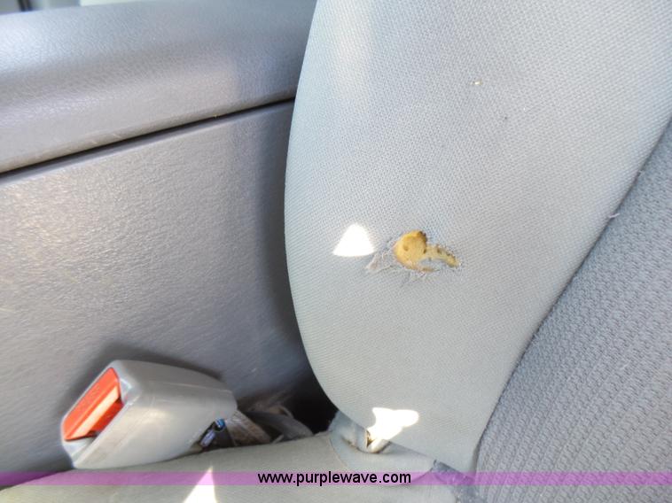 image for item L5470 2006 Dodge Dakota SLT Quad Cab pickup truck