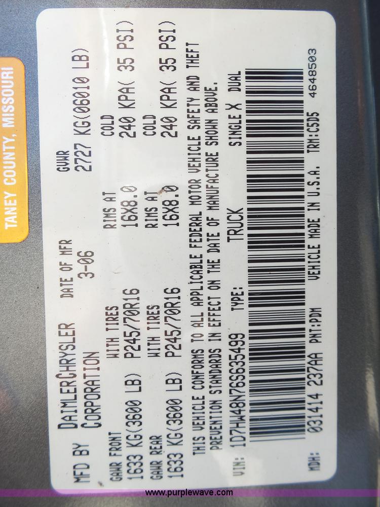 image for item L5470 2006 Dodge Dakota SLT Quad Cab pickup truck