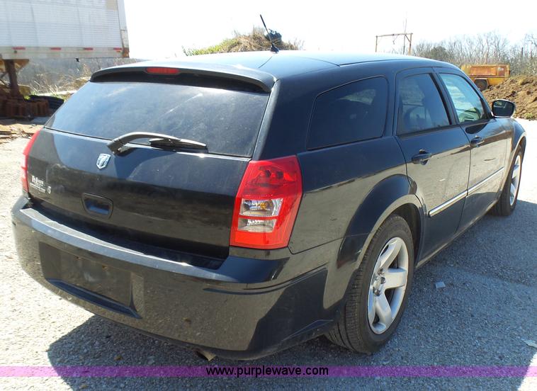 image for item L5471 2008 Dodge Magnum SXT