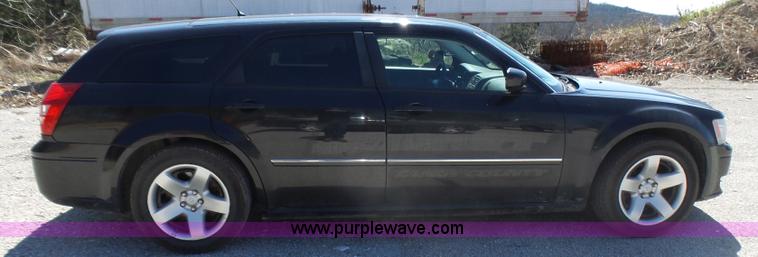 image for item L5471 2008 Dodge Magnum SXT