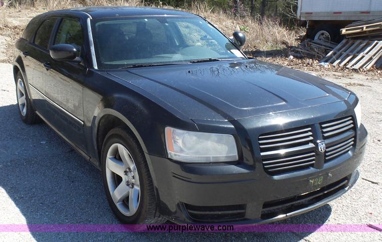 image for item L5471 2008 Dodge Magnum SXT