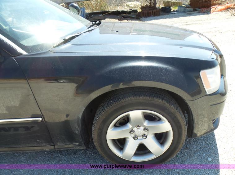 image for item L5471 2008 Dodge Magnum SXT