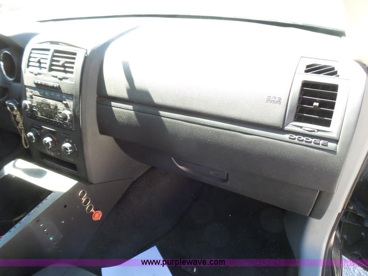 image for item L5471 2008 Dodge Magnum SXT