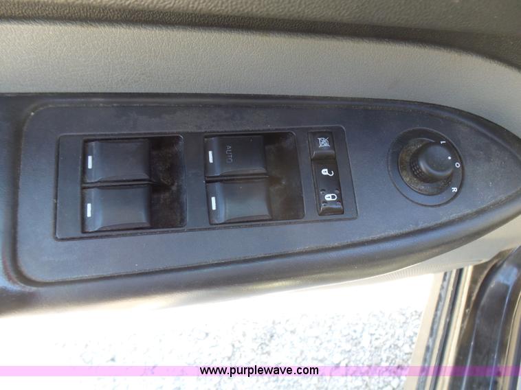 image for item L5471 2008 Dodge Magnum SXT