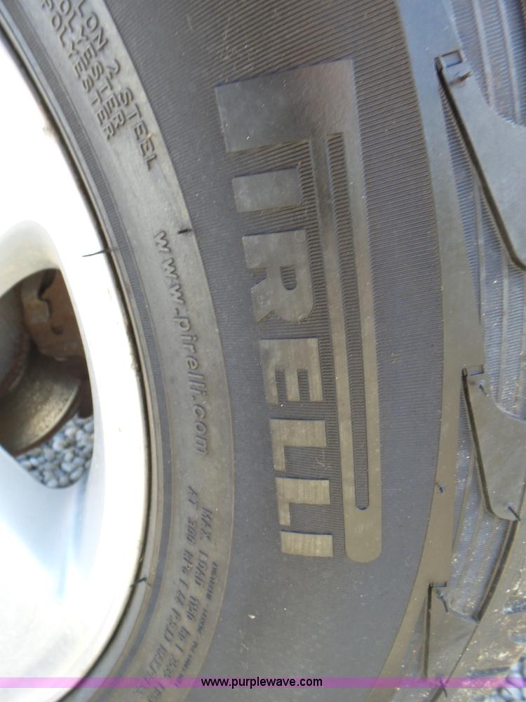 image for item L5472 1992 Jeep Wrangler Islander SUV