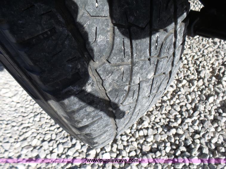 image for item L5472 1992 Jeep Wrangler Islander SUV