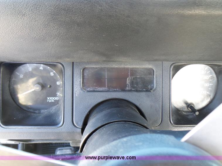 image for item L5472 1992 Jeep Wrangler Islander SUV