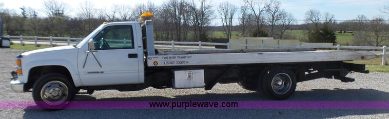 image for item L5474 1998 Chevrolet 3500HD rollback truck