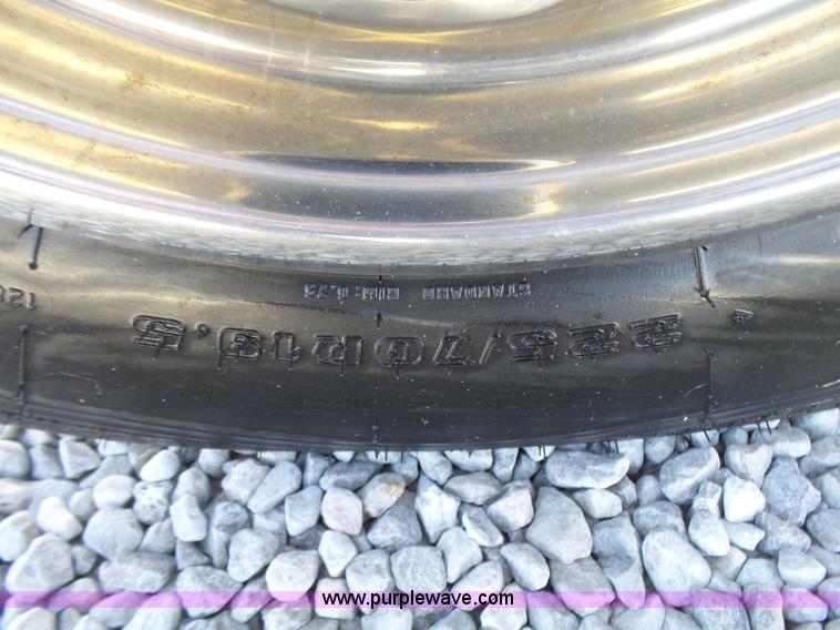 image for item L5474 1998 Chevrolet 3500HD rollback truck