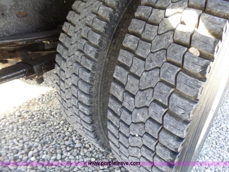 image for item L5474 1998 Chevrolet 3500HD rollback truck