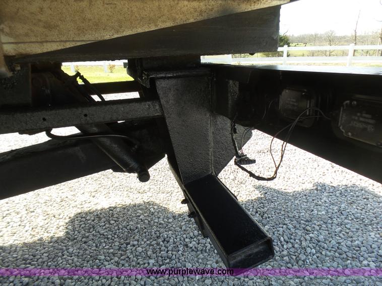 image for item L5474 1998 Chevrolet 3500HD rollback truck