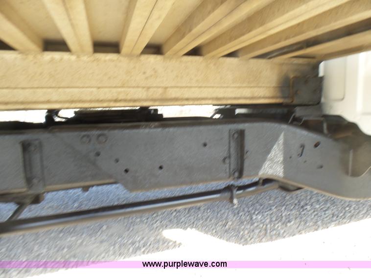 image for item L5474 1998 Chevrolet 3500HD rollback truck