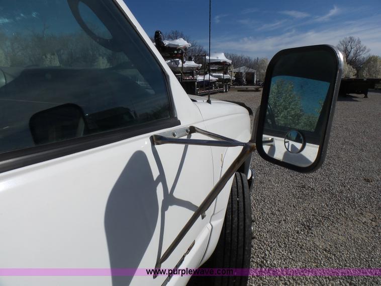 image for item L5474 1998 Chevrolet 3500HD rollback truck