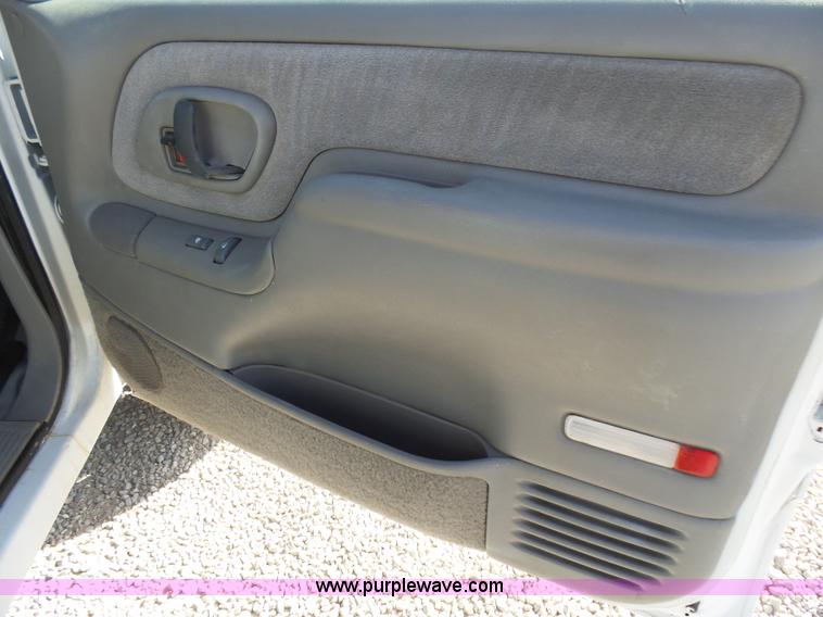 image for item L5474 1998 Chevrolet 3500HD rollback truck