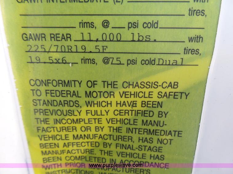 image for item L5474 1998 Chevrolet 3500HD rollback truck