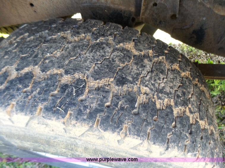 image for item L5485 2002 Dodge Dakota Sport Quad Cab pickup truck