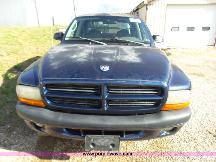 image for item L5485 2002 Dodge Dakota Sport Quad Cab pickup truck