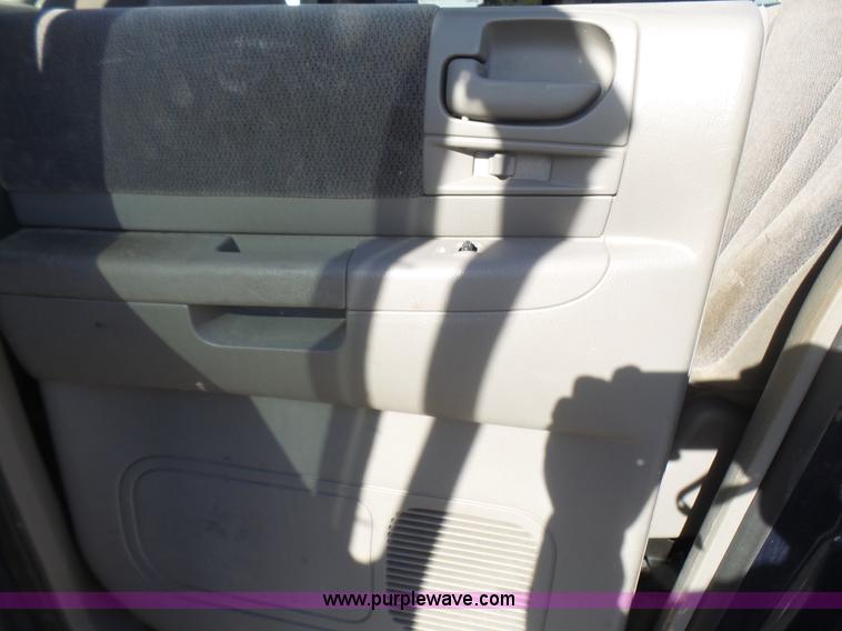 image for item L5485 2002 Dodge Dakota Sport Quad Cab pickup truck