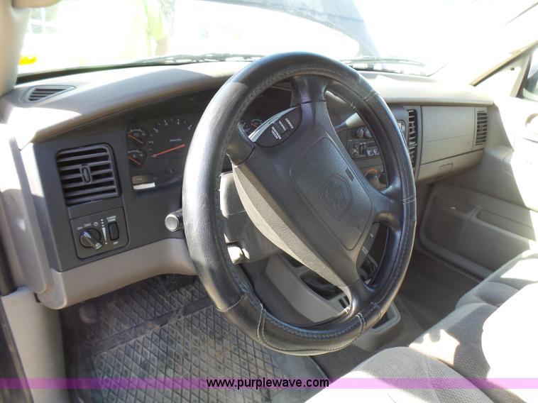 image for item L5485 2002 Dodge Dakota Sport Quad Cab pickup truck