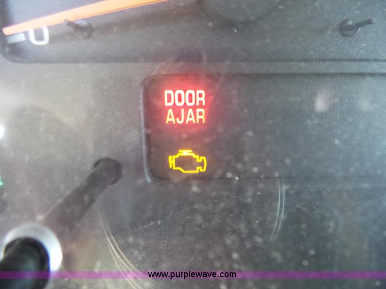 image for item L5485 2002 Dodge Dakota Sport Quad Cab pickup truck