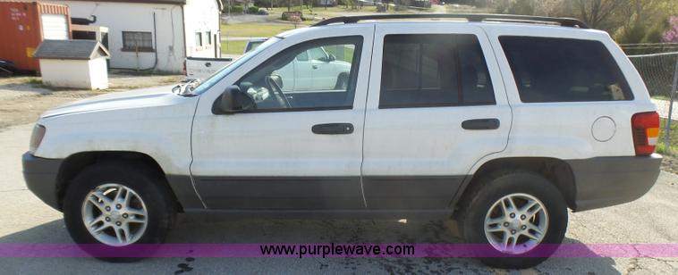 image for item L5486 2004 Jeep Grand Cherokee Laredo SUV