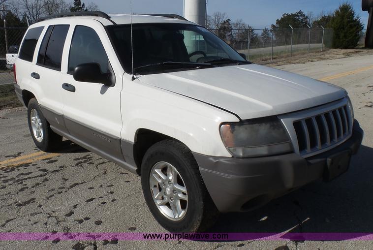 image for item L5486 2004 Jeep Grand Cherokee Laredo SUV