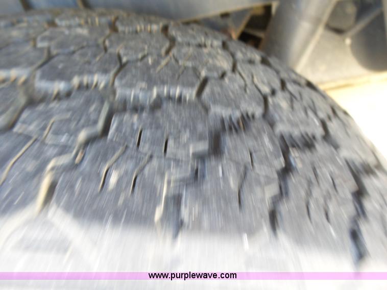 image for item L5486 2004 Jeep Grand Cherokee Laredo SUV