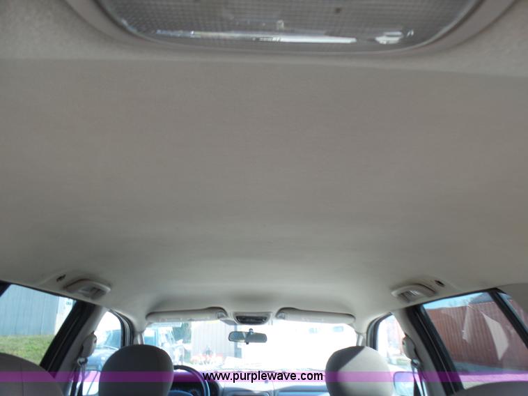 image for item L5486 2004 Jeep Grand Cherokee Laredo SUV