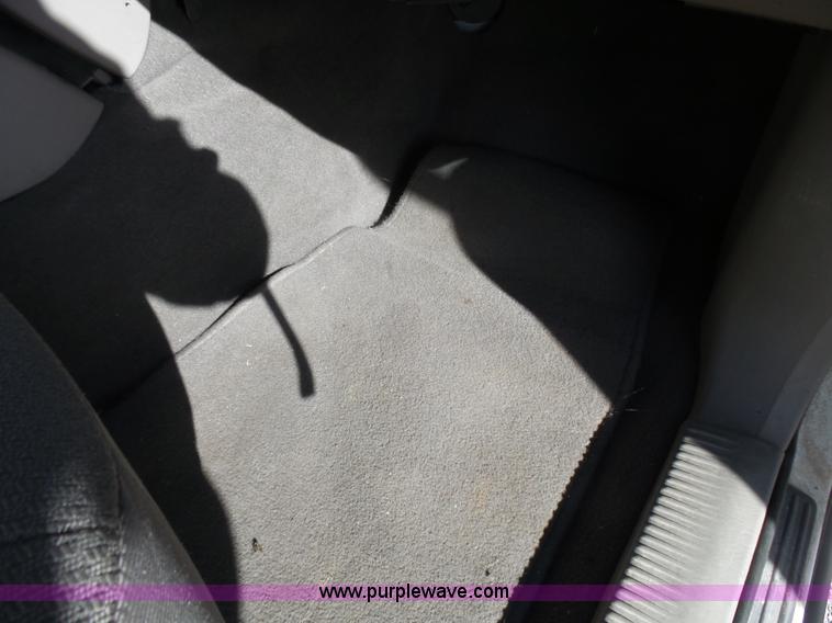 image for item L5486 2004 Jeep Grand Cherokee Laredo SUV