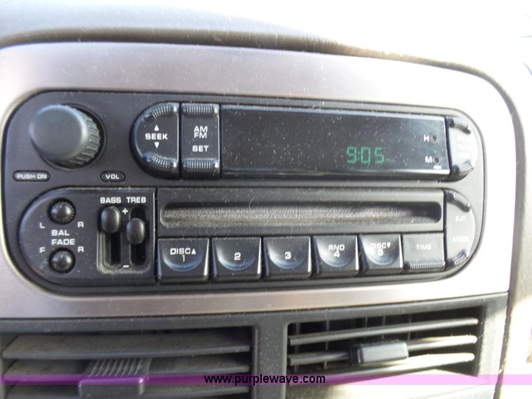 image for item L5486 2004 Jeep Grand Cherokee Laredo SUV