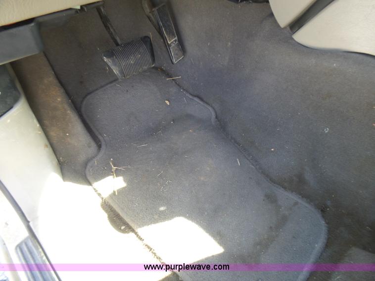 image for item L5486 2004 Jeep Grand Cherokee Laredo SUV