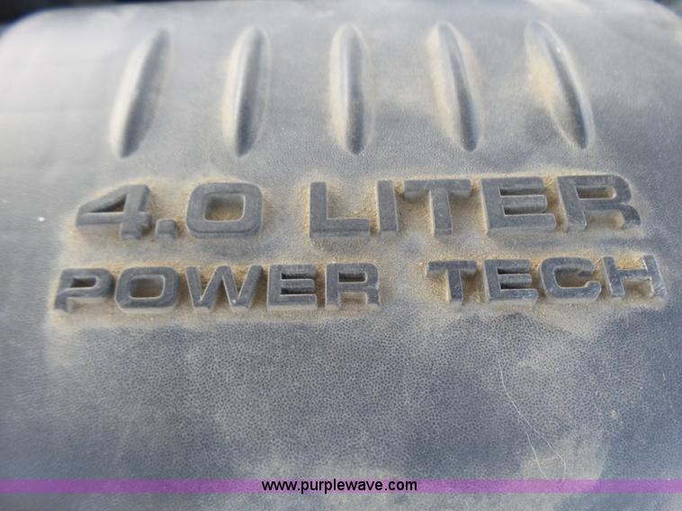 image for item L5486 2004 Jeep Grand Cherokee Laredo SUV