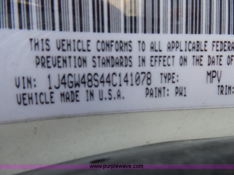 image for item L5486 2004 Jeep Grand Cherokee Laredo SUV