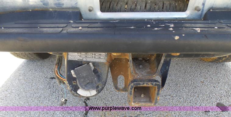 image for item L5487 2003 Chevrolet Silverado 1500 Ext. Cab pickup truck