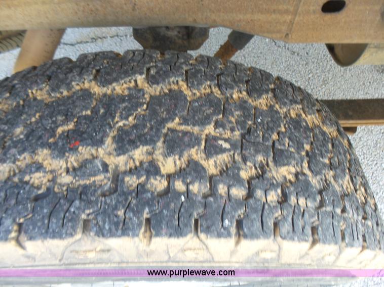 image for item L5487 2003 Chevrolet Silverado 1500 Ext. Cab pickup truck