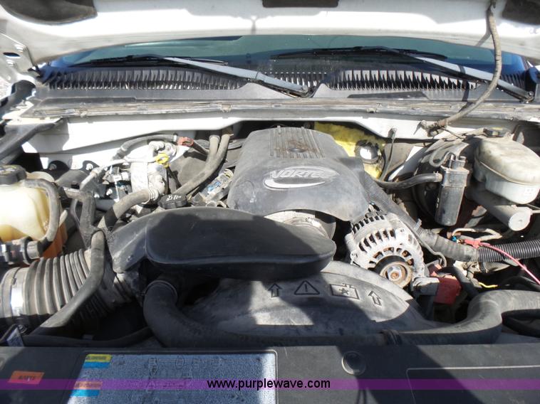 image for item L5487 2003 Chevrolet Silverado 1500 Ext. Cab pickup truck