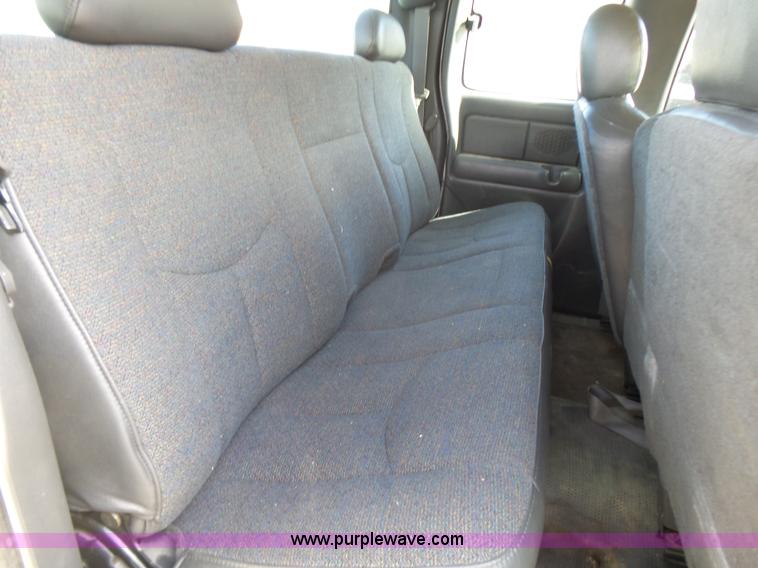 image for item L5487 2003 Chevrolet Silverado 1500 Ext. Cab pickup truck